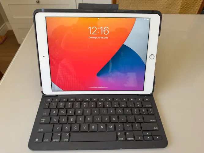 iPad 8 32 Gb com teclado e Apple Pencil