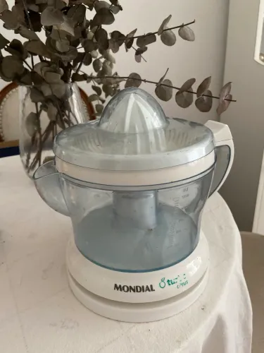 Espremedor de frutas Mondial. Preço reduziu!!