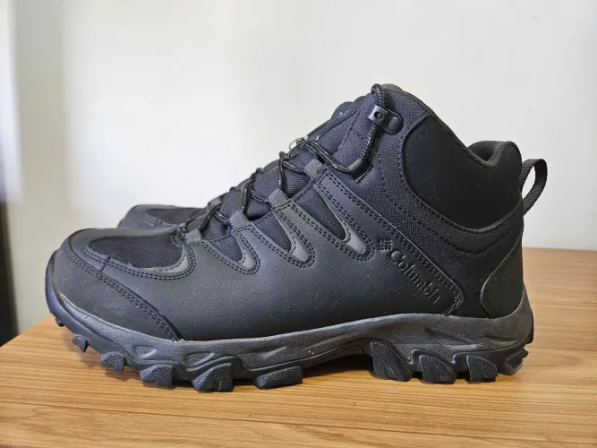 Bota para trilhas columbia