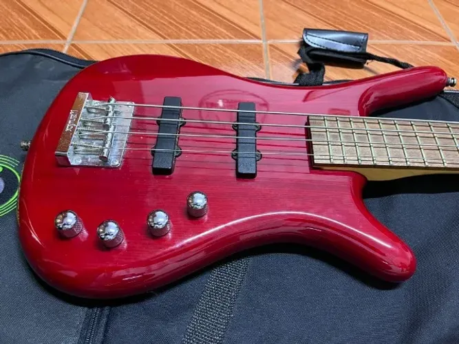 Baixo Warwick RockBass Corvette 4 Cordas Vermelho