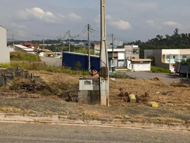 Terreno à Venda em Araçariguama, SP - 5 lotes conjugados ou lotes individuais