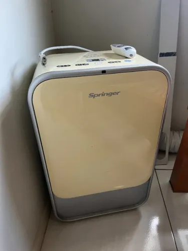 Ar Condicionado Portátil Springer Frio 12.000 BTUs com Controle Remoto, Duto e Canaletas