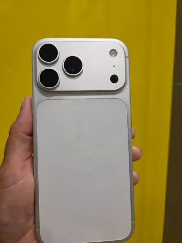 Iphone 17 pro max branco 256gb
