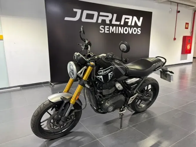 TRIUMPH SPEED 400 ANO 2025