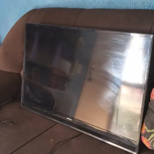 Tv Samsung a cabo 32 polegadas sem defeito