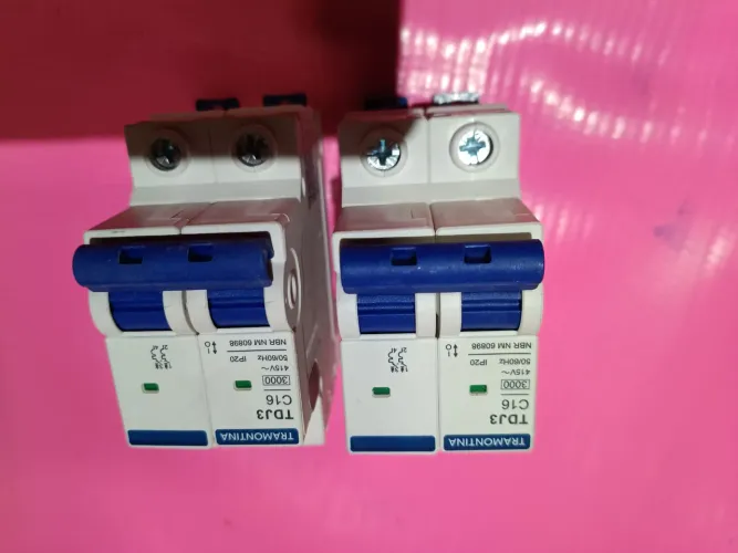 Disjuntor bifásico bipolar C16