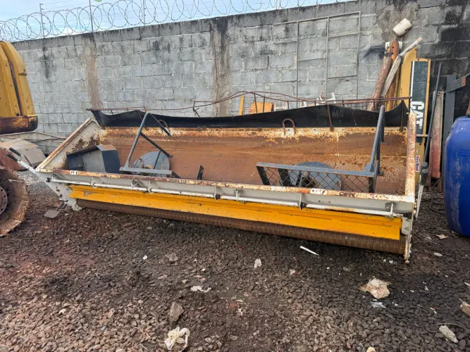 Spread Distribuidor de Agregado EAR-800 Romanelli 