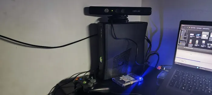 XBOX 360 Slim com Kinect + HD 500gb 74 jogos