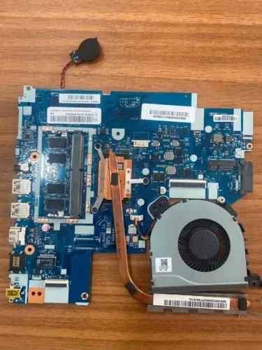 Placa-Mãe Lenovo Idepad 330 Core i5 de 7° geração