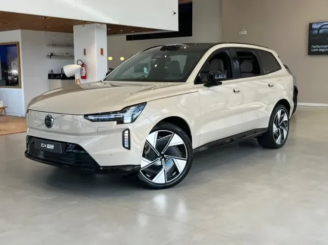 Volvo EX90 Twin Ultra AWD (elétrico) 2025