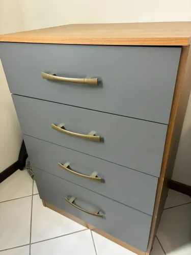 Cômoda 4 gavetas