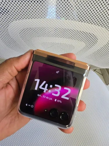 MOTOROLA RAZR 40 ULTRA