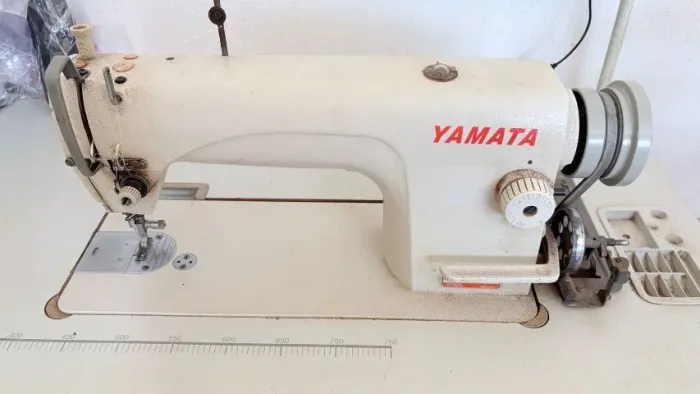 Máquina Reta Industrial