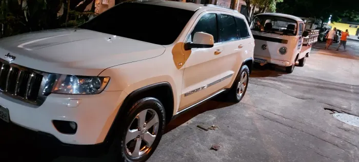 Jeep Grand Cherokee Laredo 3.6 4X4 V6 Aut. 2011