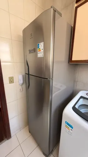 Geladeira Electrolux Frost Free 400L Duplex Inox (DFX44) 127V
