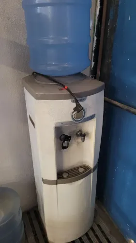 Bebedouro de coluna esmaltec