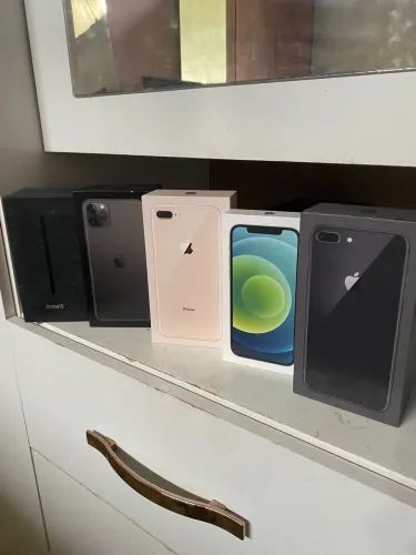 Caixas de iPhone , Samsung