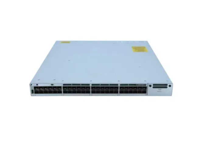 Switch Cisco Catalyst C9300-48P-A 48x1G PoE+ 8x10G SFP+ Network Advantage 