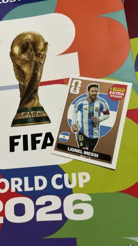 Figurinha Legenda bronze do Messi