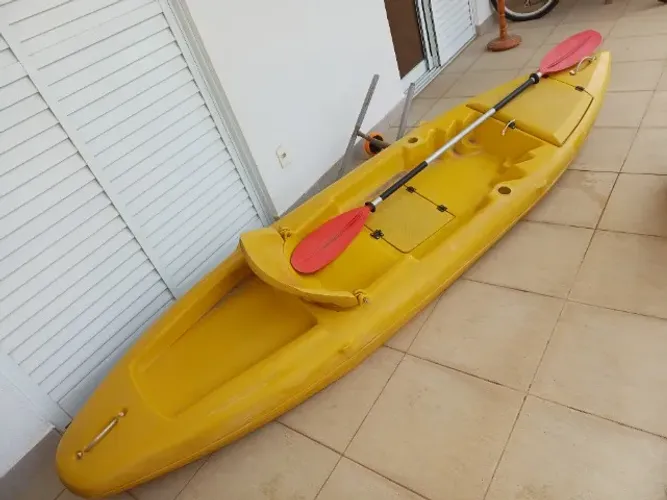 CAIAQUE PARA PESCA OU DIVERSÃO. POUCO USO.