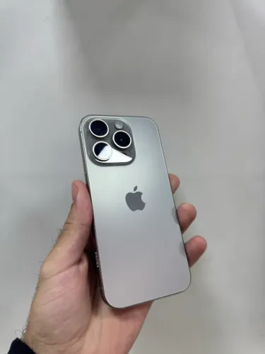 IPHONE 15 PRO 256GB NATURAL SEMI NOVO PROMO