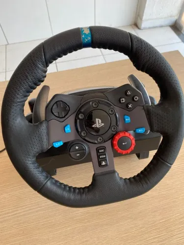 Volante Logitech G29 Driving Force + upgrade de pedais
