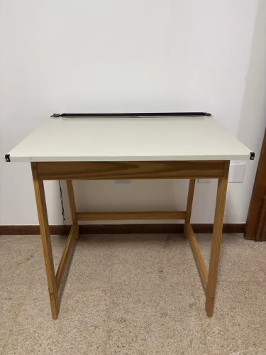 Mesa Universitária para Desenho Trident