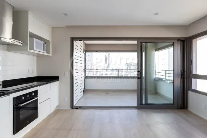 Apartamento locação 2 dormitórios 1 suite semi mobiliado próximo metrô Paraiso.