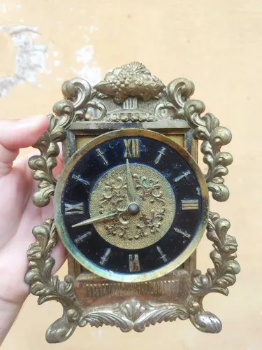 Vendo relógio de mesa antigo japonês