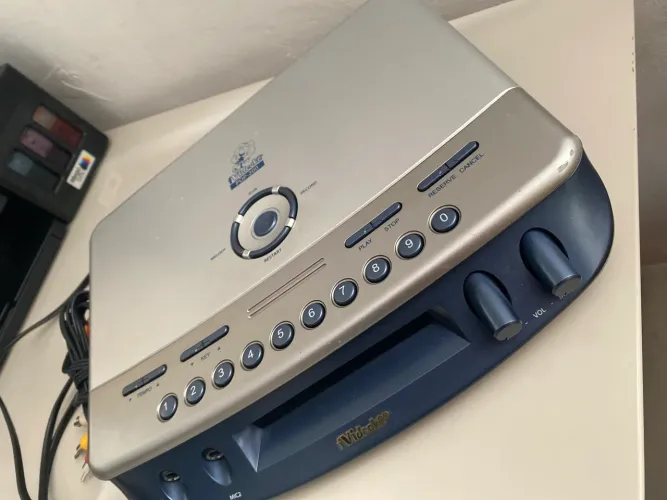 ? Vendo iLive Karaoke Pop 200 Aparelho em ótimo estado e funcionando perfeitamente