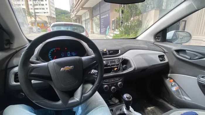 Chevrolet Onix Hatch LT 1.0 8V Flex Power Mec. 4P 2016