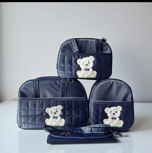 Vende-se bolsa de bebê