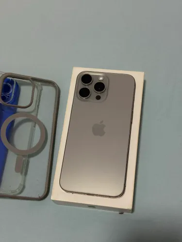 iPhone 15 Pro Max 256Gb Titânio 