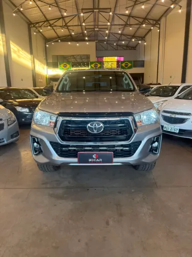 Toyota Hilux CD SR 4X4 2.8 TDI Diesel Aut. 2019