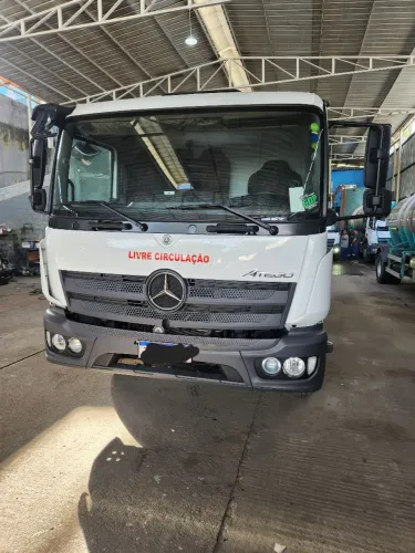 Mercedes-Benz Atego 1719 ano 24/25 Único Dono 38 Mil Km