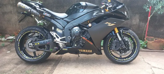 Yamaha R1 de colecionador