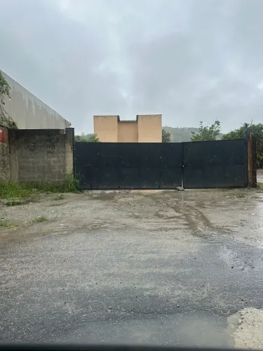 Terreno comercial