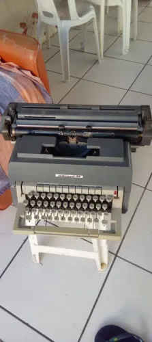 Máquina de Escrever Underwood 198 - 100% Mecânica - Original - Vintage