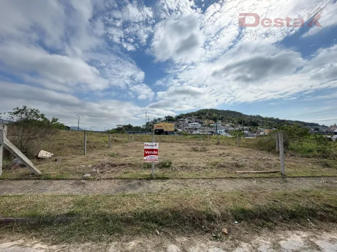 Terreno no Loteamento Altos do Jardim - Biguaçu/SC