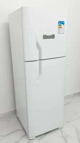 Geladeira Electrolux frosfree 372 litros funcionando entrego sem custos dependendo local !