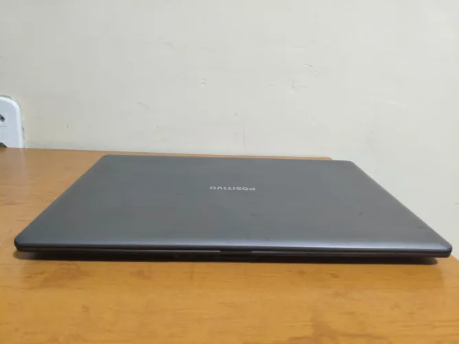 Notebook Positivo XRI3005 seminovo