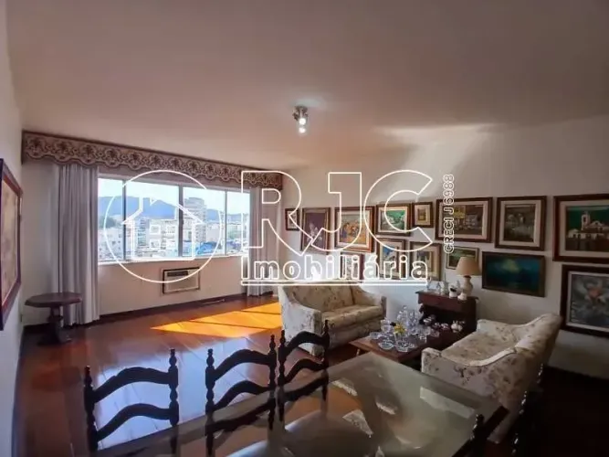 Apartamento em Lâmina com 165m² (3 Quartos/1 Suíte) e 1 Vaga Rua Antônio Basílio (Metrô U