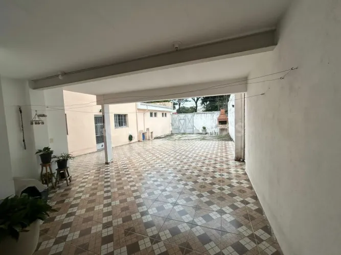 Sobrado pra locação comercial.com 160 m² e 04 dormitórios na Cidade Dutra