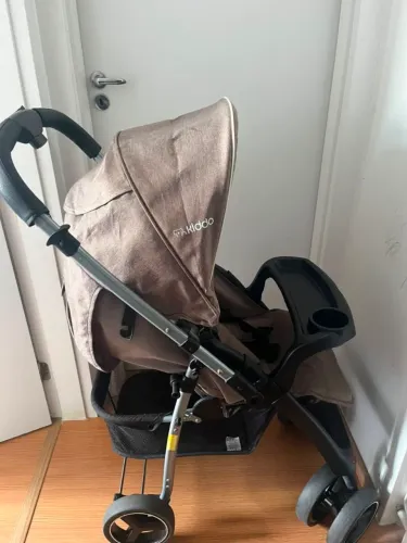 Carrinho de Bebê + Bebê Conforto Kiddo