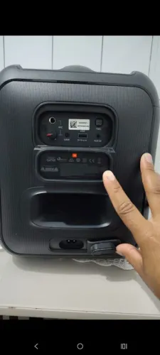 Vendo caixa de som JBL PARTYBOX ECORE ESSENCIAL 1