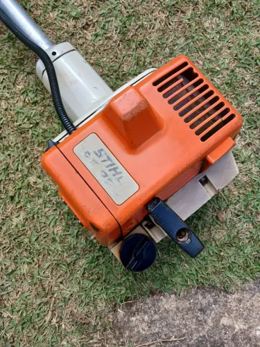 Vende-se roçadeira Sthil 220