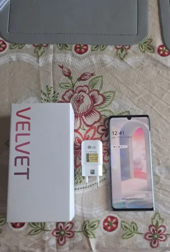 LG Velvet 128GB