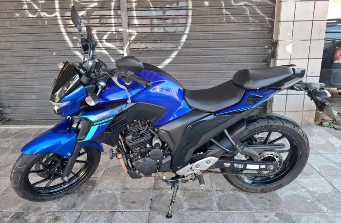 VENDO YAMAHA FAZER 250 2024 R$ 22.500