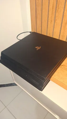 Ps4 Pro 1Tb Zerado! Sem marcas de uso+Controle original com menos de 2 semana de comprado