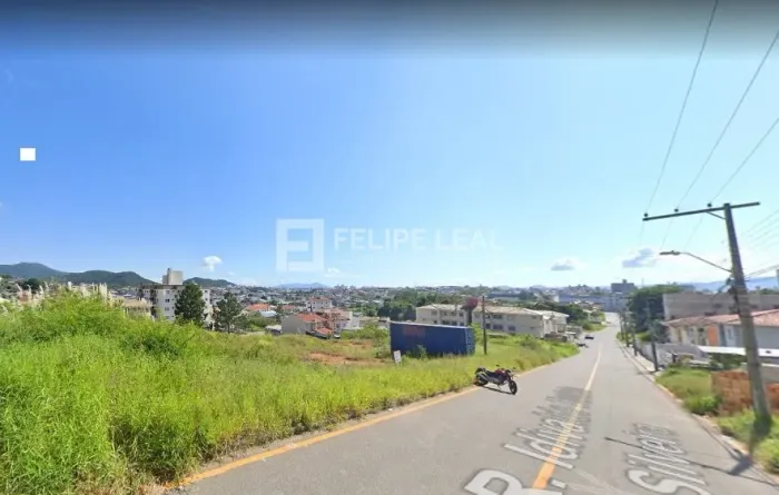 Lote / Terreno em Ipiranga - São José, SC